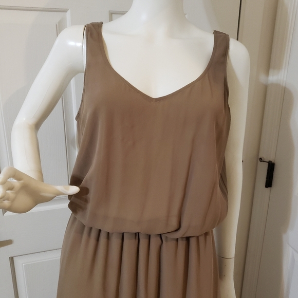 Show Me Your MuMu Chic Tan Maxi Dress with Flowing Design & Sophisticated Style - Picture 3 of 10